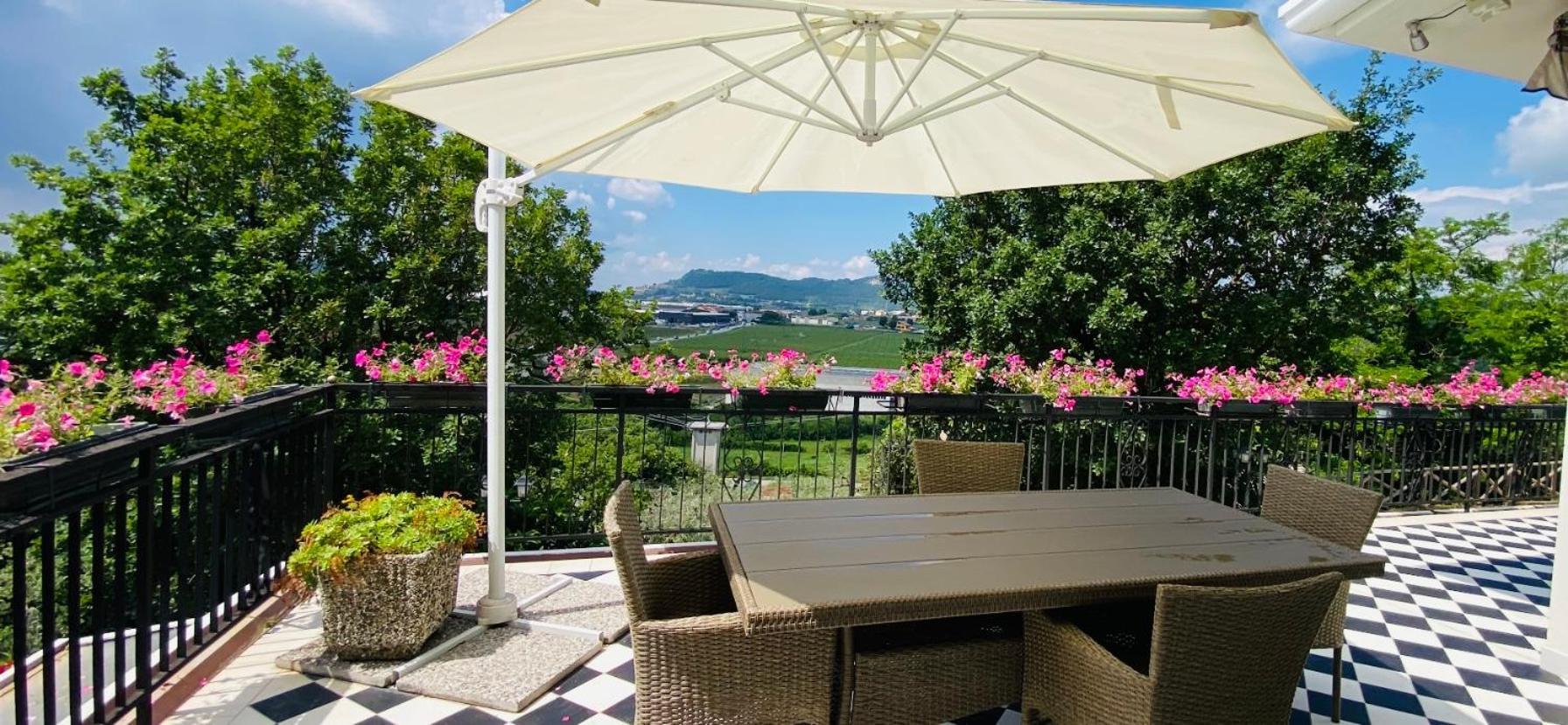 Villa Poggio Ulivo Pool-Apartments Rivoli Veronese Экстерьер фото