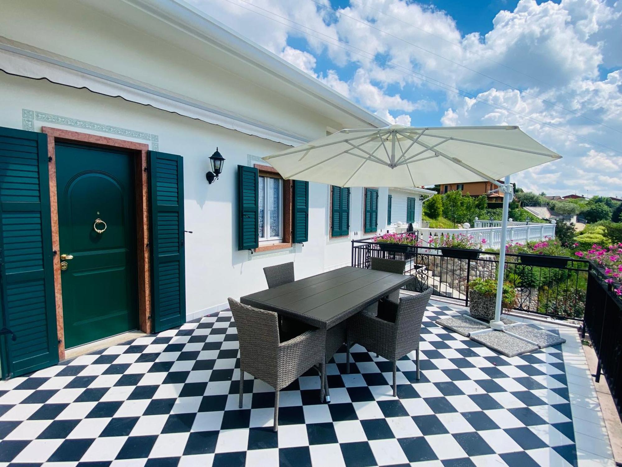 Villa Poggio Ulivo Pool-Apartments Rivoli Veronese Экстерьер фото